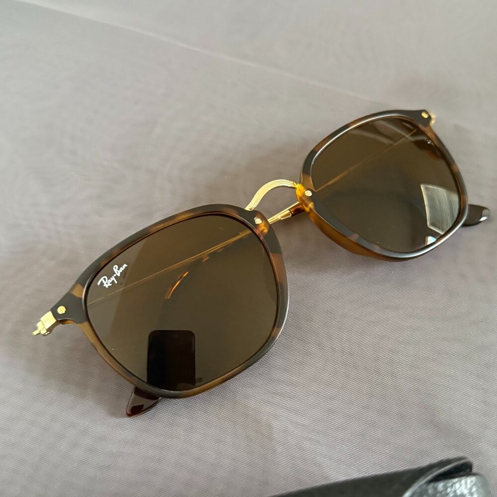 New Ray Ban Square Tortoise Sunglasses - Picture 3 of 6